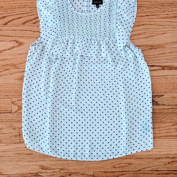 black and white polka dot sleeveless blouse - Picture 2 of 3